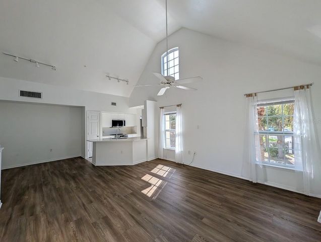 5691 BIDWELL PARKWAY 201, Sarasota, FL 34233