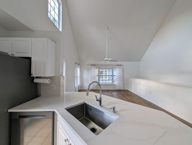 5691 BIDWELL PARKWAY 201, Sarasota, FL 34233
