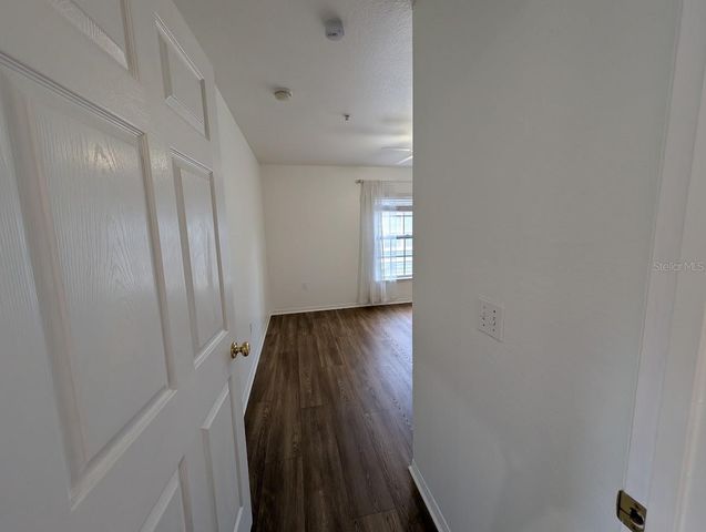 5691 BIDWELL PARKWAY 201, Sarasota, FL 34233