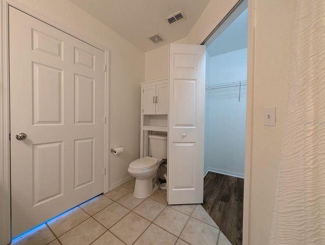 5691 BIDWELL PARKWAY 201, Sarasota, FL 34233
