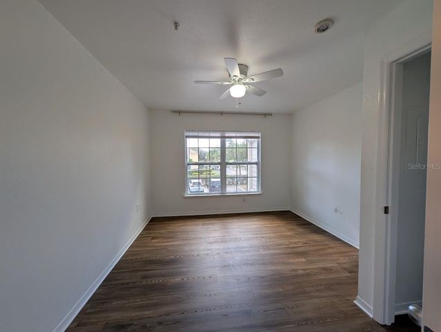 5691 BIDWELL PARKWAY 201, Sarasota, FL 34233