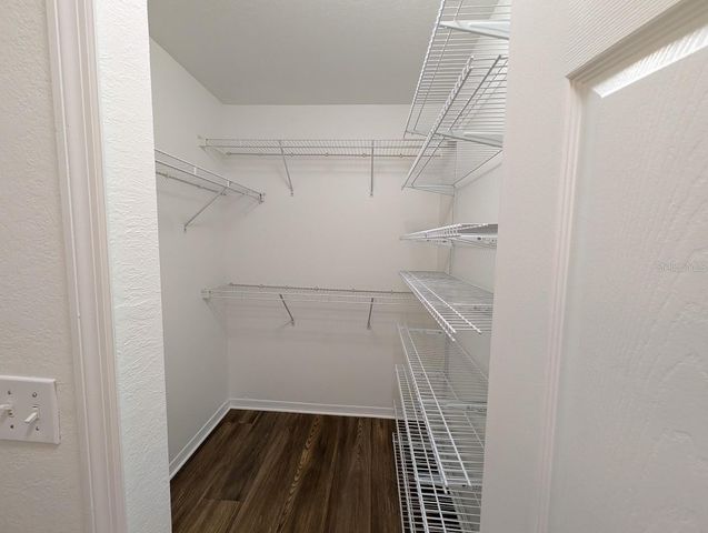 5691 BIDWELL PARKWAY 201, Sarasota, FL 34233