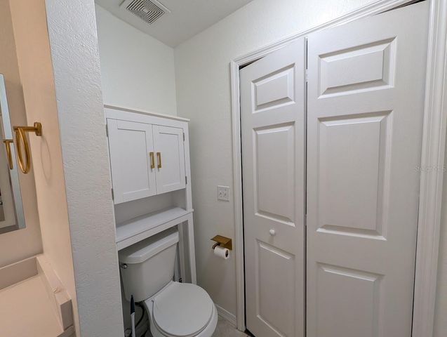 5691 BIDWELL PARKWAY 201, Sarasota, FL 34233