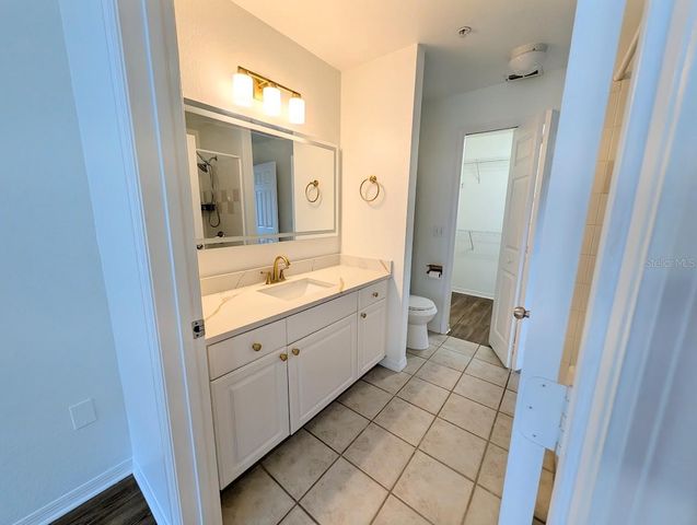 5691 BIDWELL PARKWAY 201, Sarasota, FL 34233