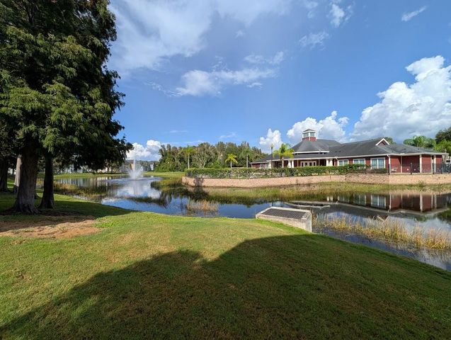 5691 BIDWELL PARKWAY 201, Sarasota, FL 34233