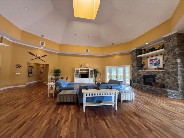 5691 BIDWELL PARKWAY 201, Sarasota, FL 34233