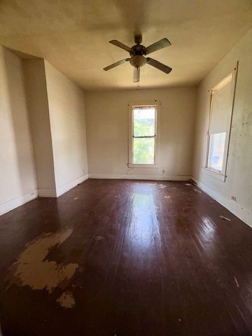 819 S 10th Street, Waco, TX 76706