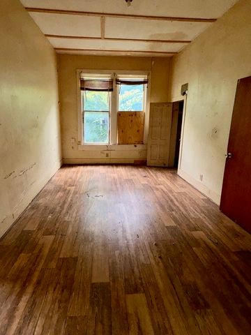 819 S 10th Street, Waco, TX 76706