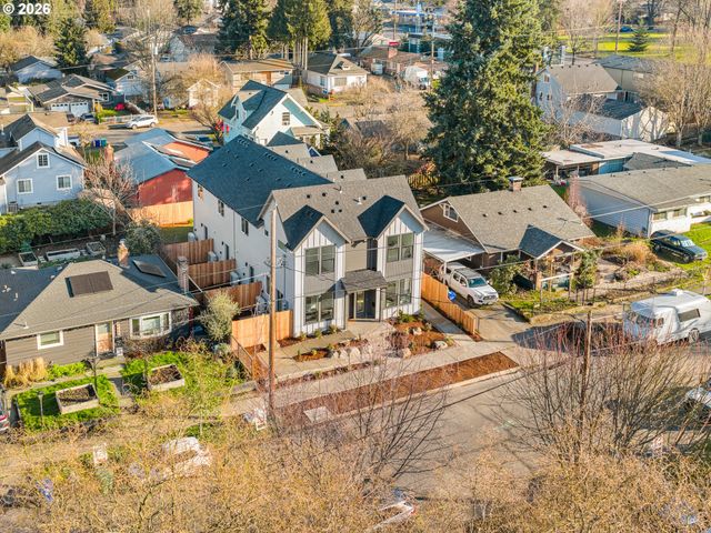 9566 N Buchanan Ave, Portland, OR 97203