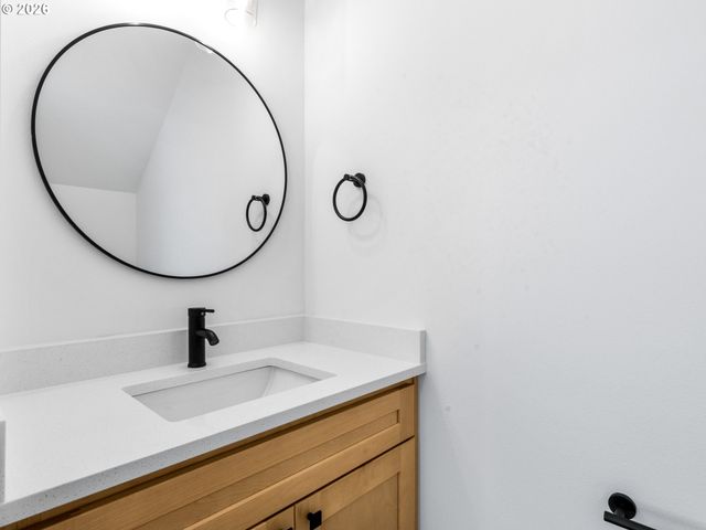 9566 N Buchanan Ave, Portland, OR 97203