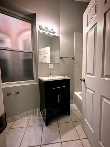 1108 E Marquette Road 207, Chicago, IL 60637