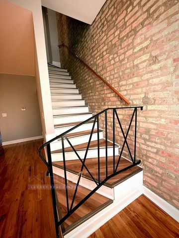 1108 E Marquette Road 207, Chicago, IL 60637