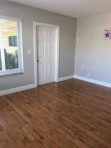 2210 NE 36th Street A&b, Lighthouse Point, FL 33064
