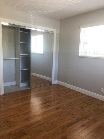 2210 NE 36th Street A&b, Lighthouse Point, FL 33064