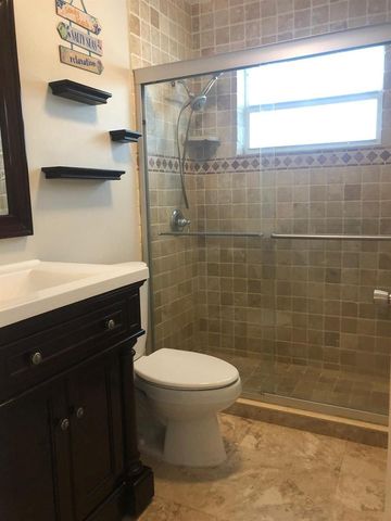 2210 NE 36th Street A&b, Lighthouse Point, FL 33064