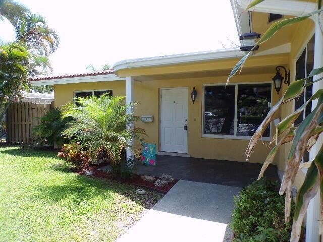 2210 NE 36th Street A&b, Lighthouse Point, FL 33064