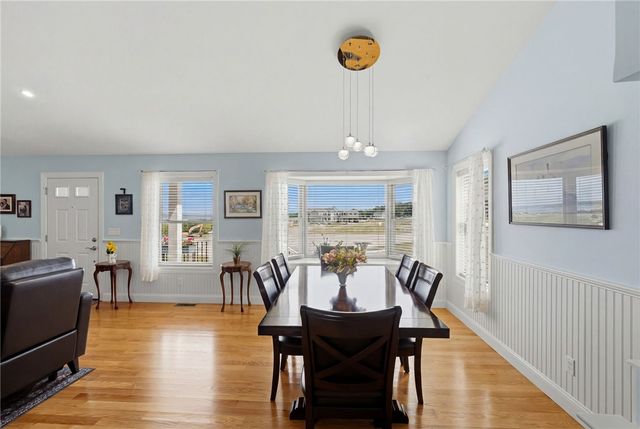 66 Mare Terrace, Portsmouth, RI 02871