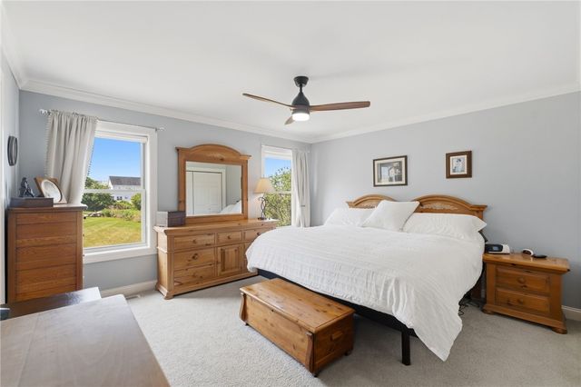 66 Mare Terrace, Portsmouth, RI 02871