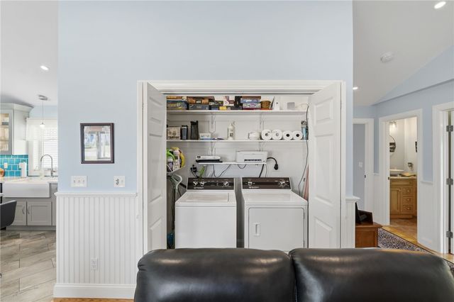 66 Mare Terrace, Portsmouth, RI 02871