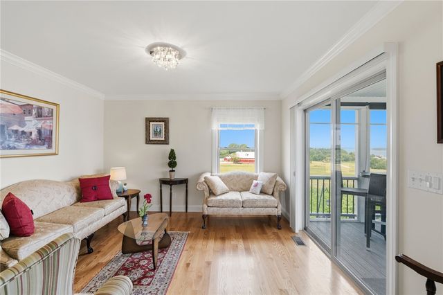 66 Mare Terrace, Portsmouth, RI 02871