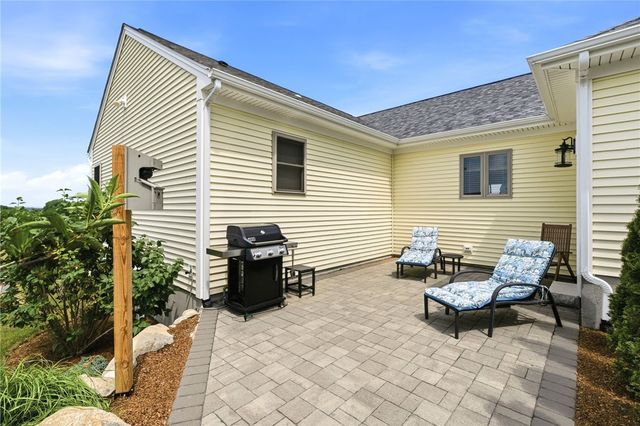 66 Mare Terrace, Portsmouth, RI 02871