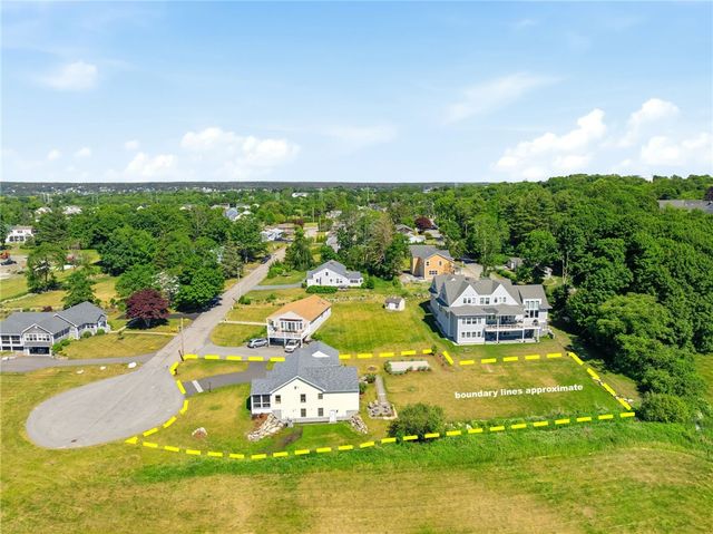 66 Mare Terrace, Portsmouth, RI 02871