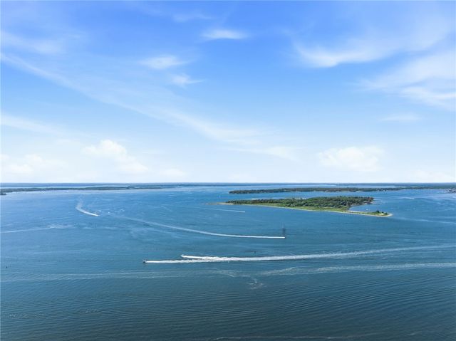 66 Mare Terrace, Portsmouth, RI 02871
