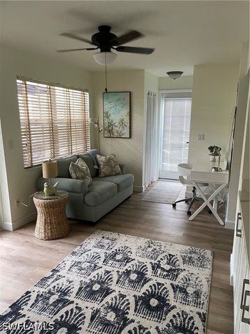 1471 Mandarin RD, Naples, FL 34102