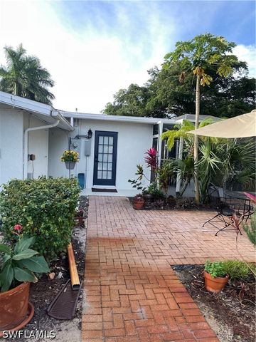 1471 Mandarin RD, Naples, FL 34102
