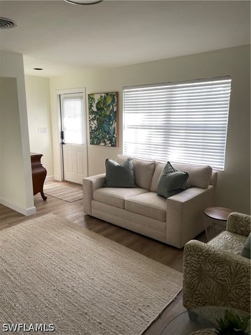 1471 Mandarin RD, Naples, FL 34102