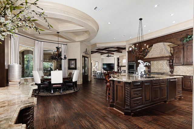 119 S Tranquil Path, The Woodlands, TX 77380