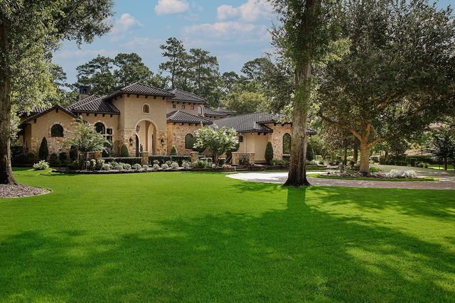 119 S Tranquil Path, The Woodlands, TX 77380