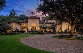 119 S Tranquil Path, The Woodlands, TX 77380