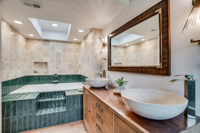 56 Woodcreek DR, Wimberley, TX 78676