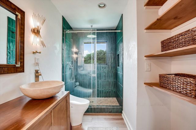 56 Woodcreek DR, Wimberley, TX 78676