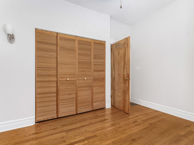 4749 N Long Avenue 1, Chicago, IL 60630