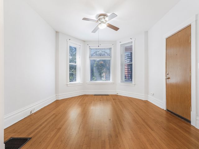 4749 N Long Avenue 1, Chicago, IL 60630