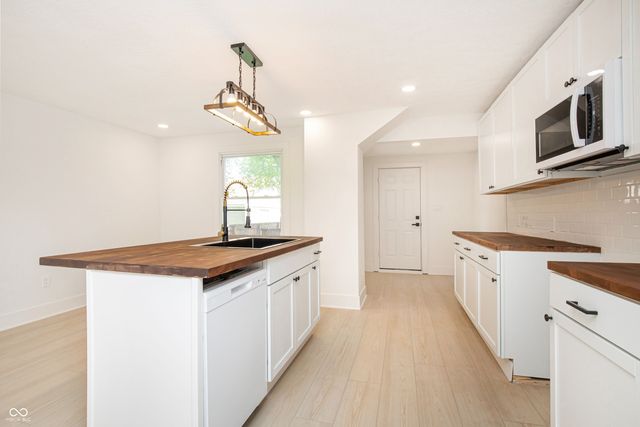 3547 N Illinois Street, Indianapolis, IN 46208