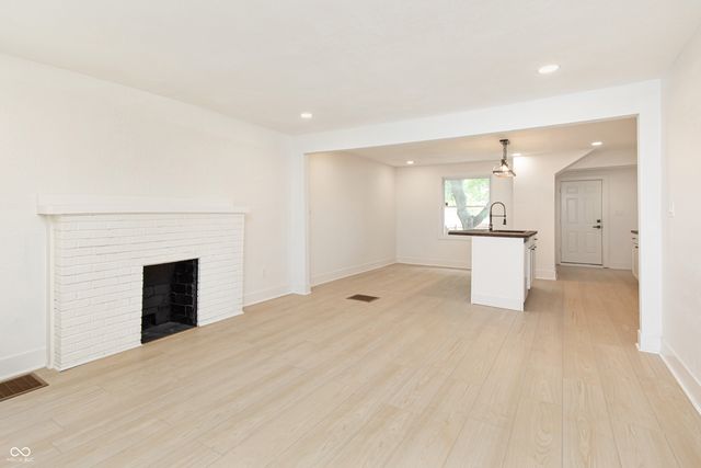 3547 N Illinois Street, Indianapolis, IN 46208