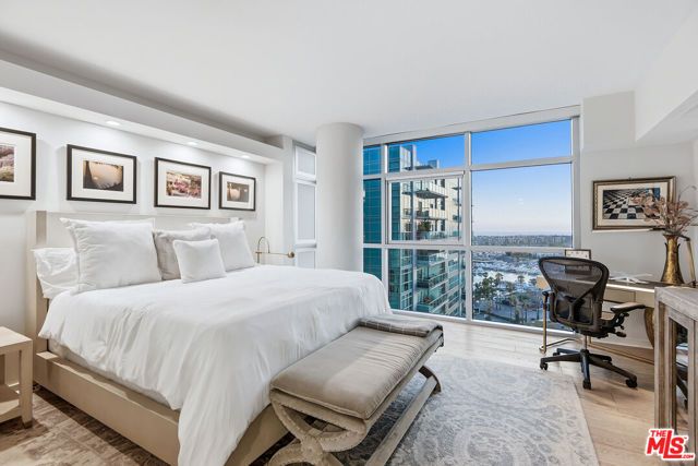 13700 Marina Pointe Drive 1711, Marina Del Rey, CA 90292