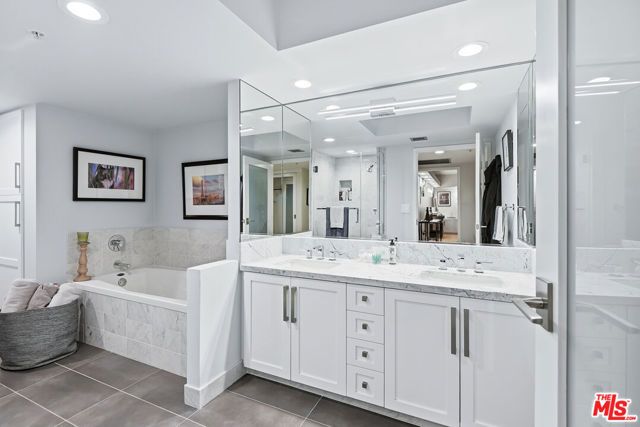 13700 Marina Pointe Drive 1711, Marina Del Rey, CA 90292