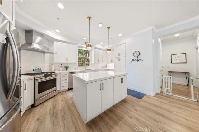 111 Chantilly, Irvine, CA 92620