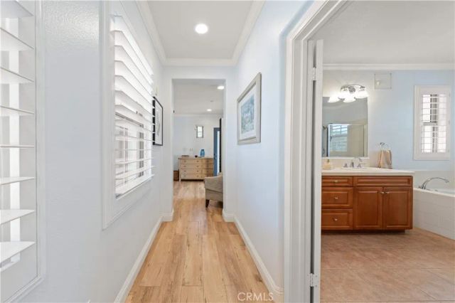 111 Chantilly, Irvine, CA 92620