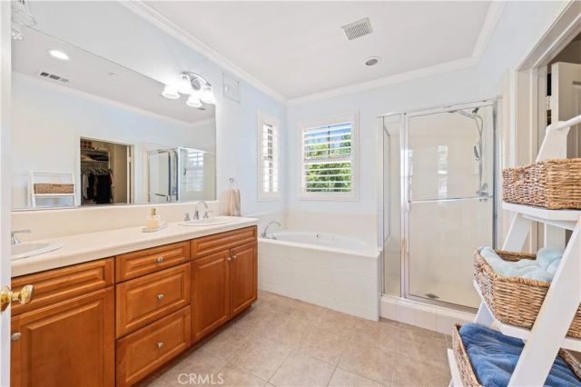 111 Chantilly, Irvine, CA 92620