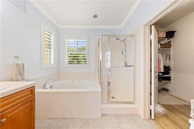 111 Chantilly, Irvine, CA 92620