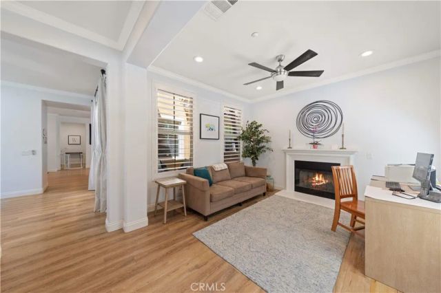 111 Chantilly, Irvine, CA 92620
