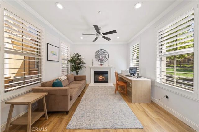 111 Chantilly, Irvine, CA 92620