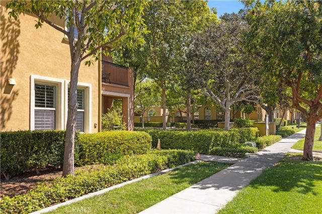 111 Chantilly, Irvine, CA 92620