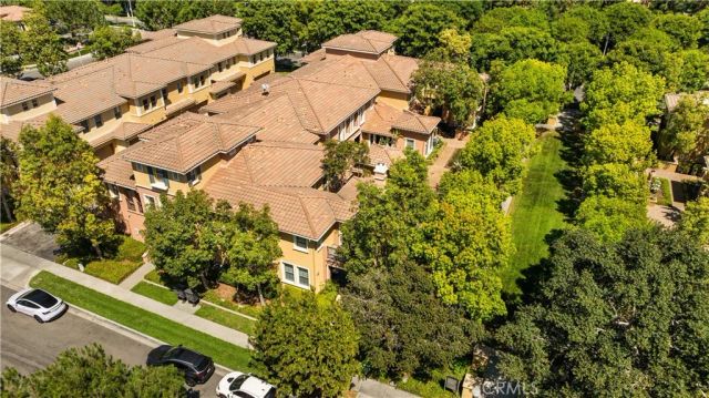 111 Chantilly, Irvine, CA 92620