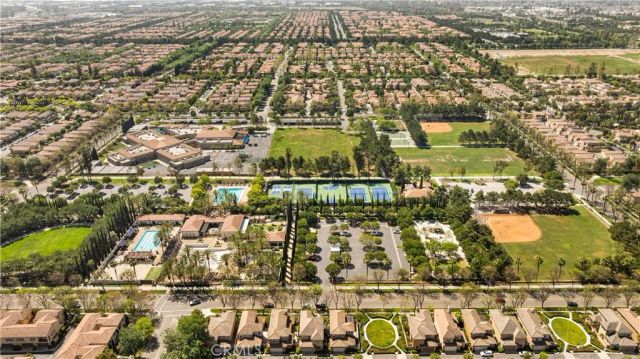 111 Chantilly, Irvine, CA 92620
